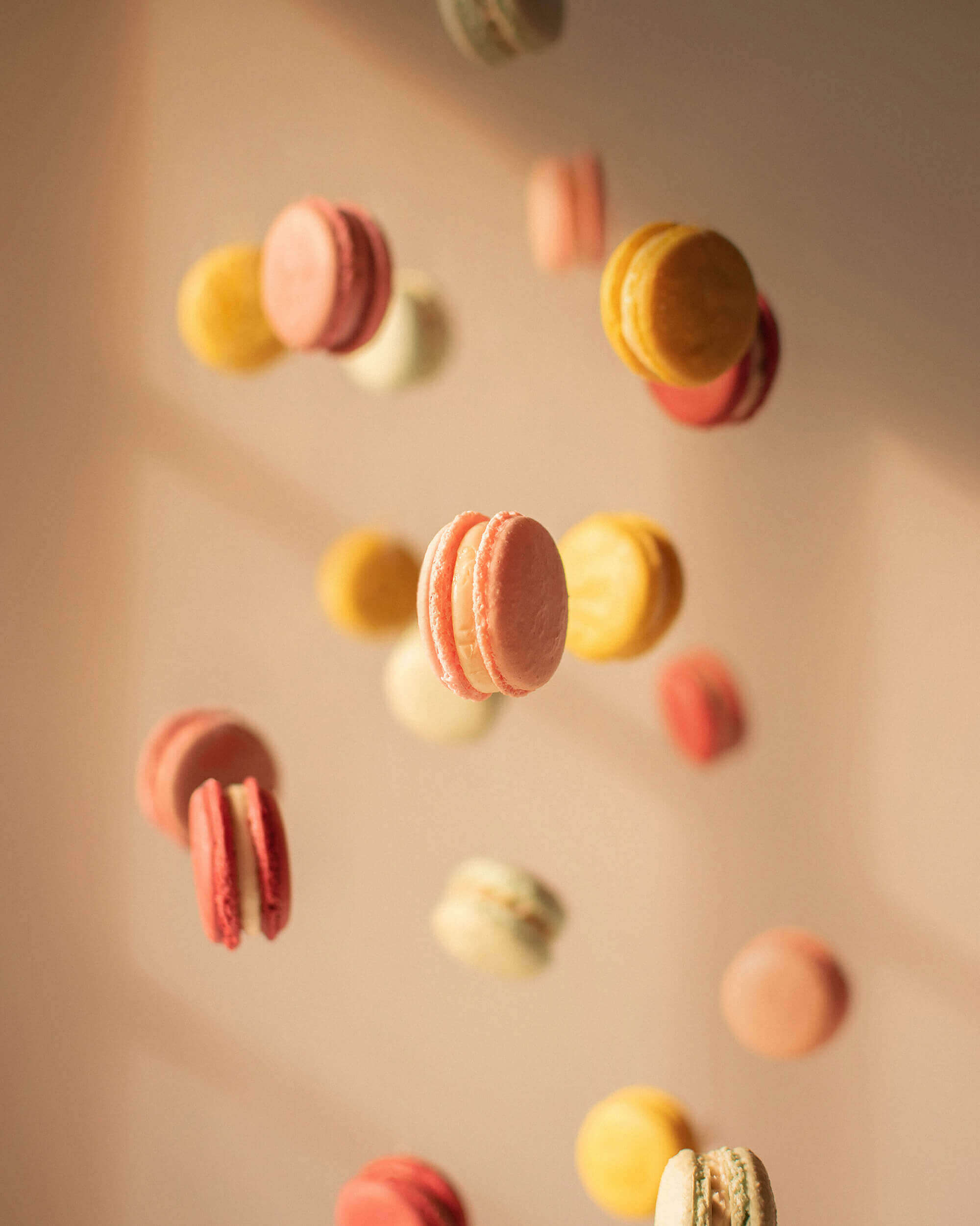 macarons in the air